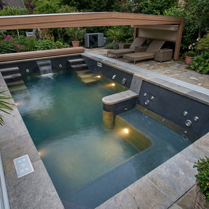 Quadratischer Rasche Premium Pool im Garten, LED-Licht, Steuerungspanel, Sitzbank.